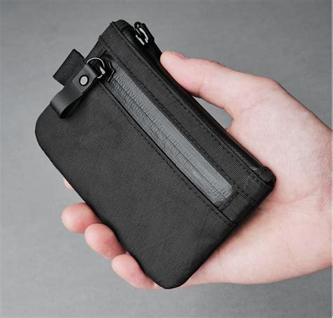 alpaka zip card pouch
